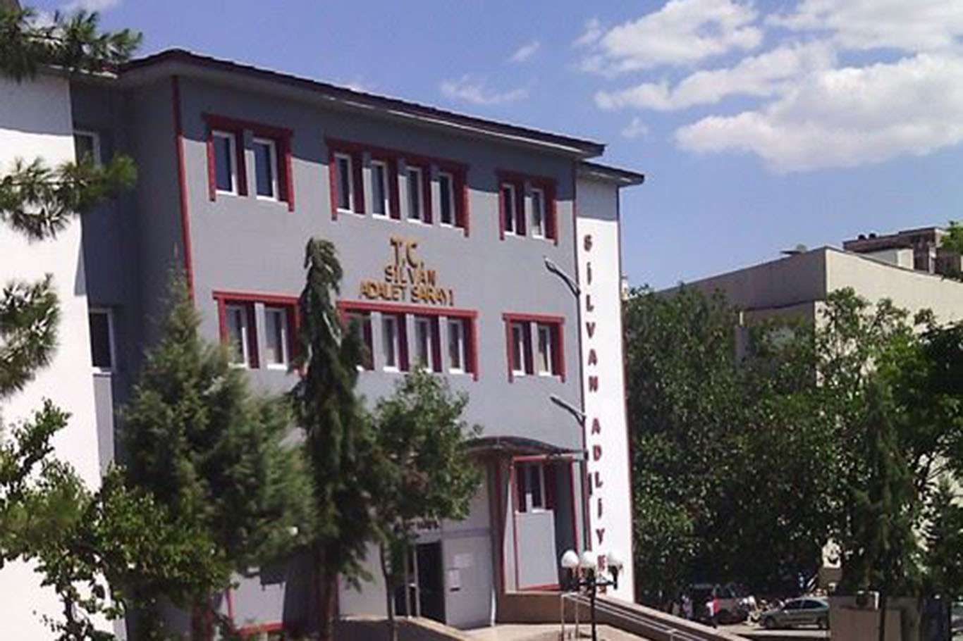 Silvan’da hâkim ve savcıların görev yerleri değişti Silvan’da hâkim ve savcıların görev yerleri değişti